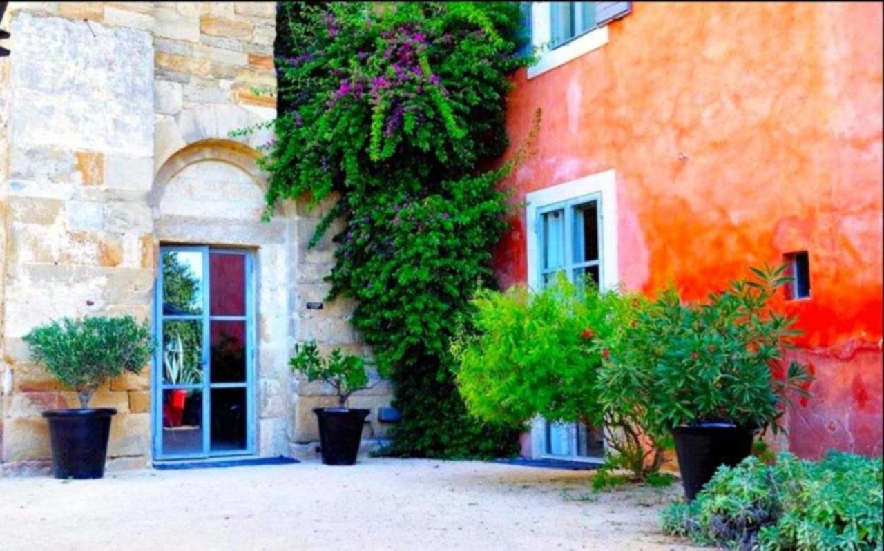 Domaine Sainte Colombe Hotel Bagian luar foto